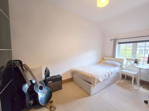 Photo 15- click for photo gallery